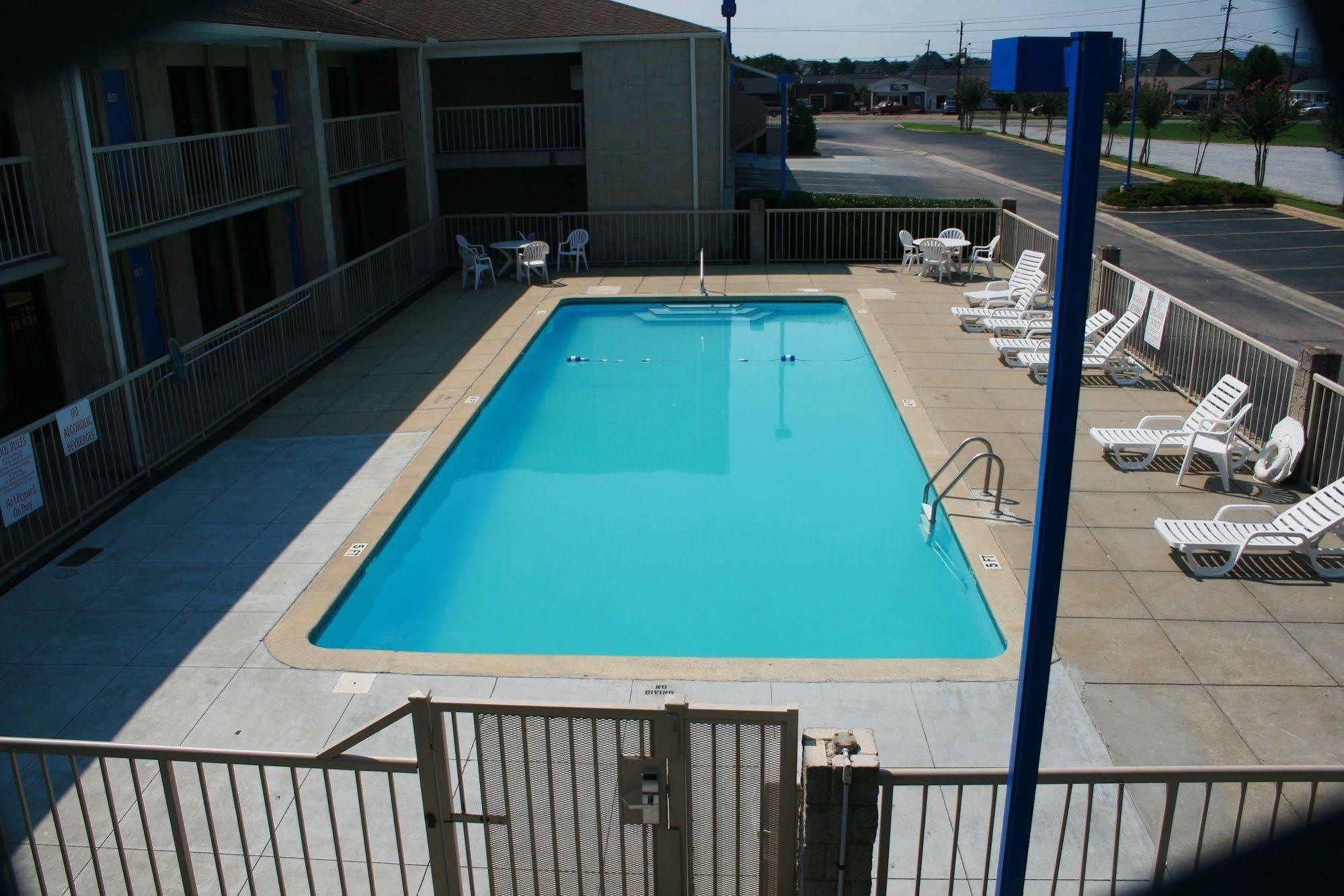 Red Roof Inn Gadsden Exteriör bild